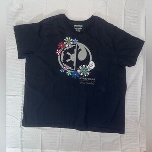 Vera Bradley Star Wears Black Short Sleeve Tee Tshirt EUC size XL